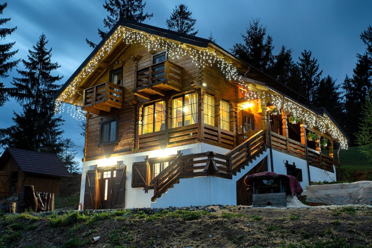Tulean Cabin Sacel  ภายนอก รูปภาพ