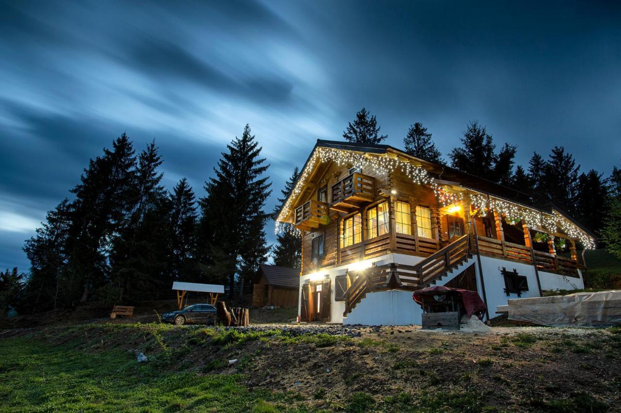 Tulean Cabin Sacel  ภายนอก รูปภาพ