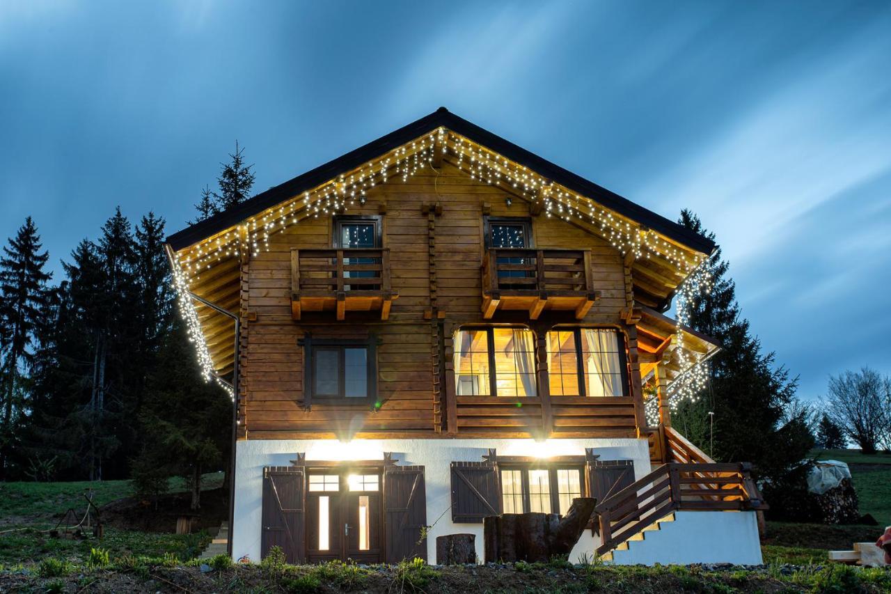 Tulean Cabin Sacel  ภายนอก รูปภาพ