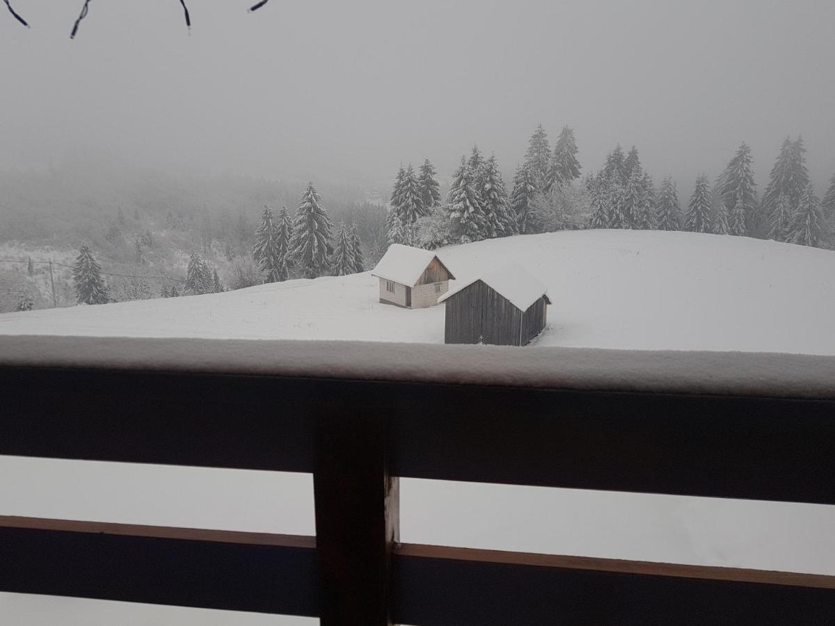 Tulean Cabin Sacel  ภายนอก รูปภาพ