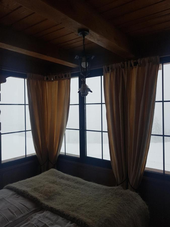 Tulean Cabin Sacel  ภายนอก รูปภาพ