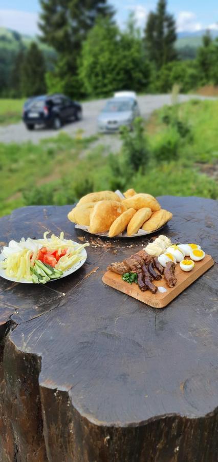 Tulean Cabin Sacel  ภายนอก รูปภาพ